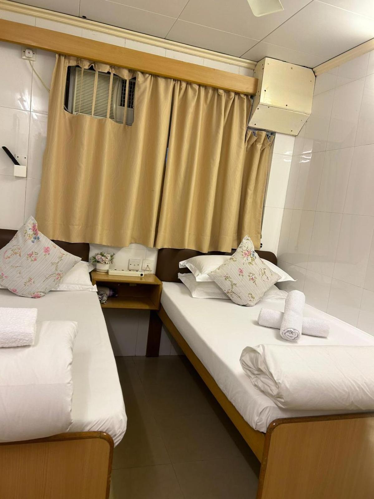 Holiday Guest House Hong Kong Exterior photo