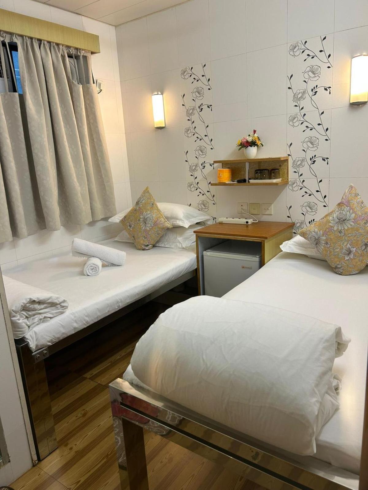 Holiday Guest House Hong Kong Exterior photo