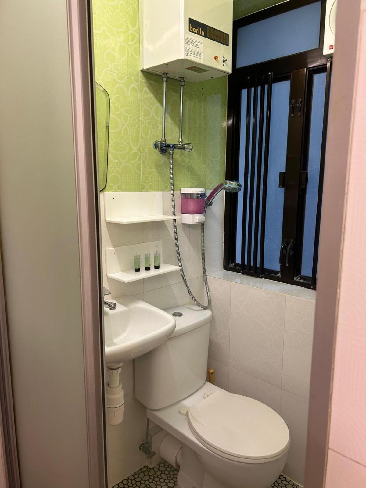 Holiday Guest House Hong Kong Exterior photo