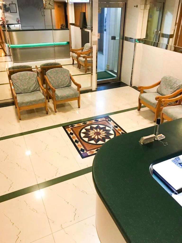 Holiday Guest House Hong Kong Exterior photo